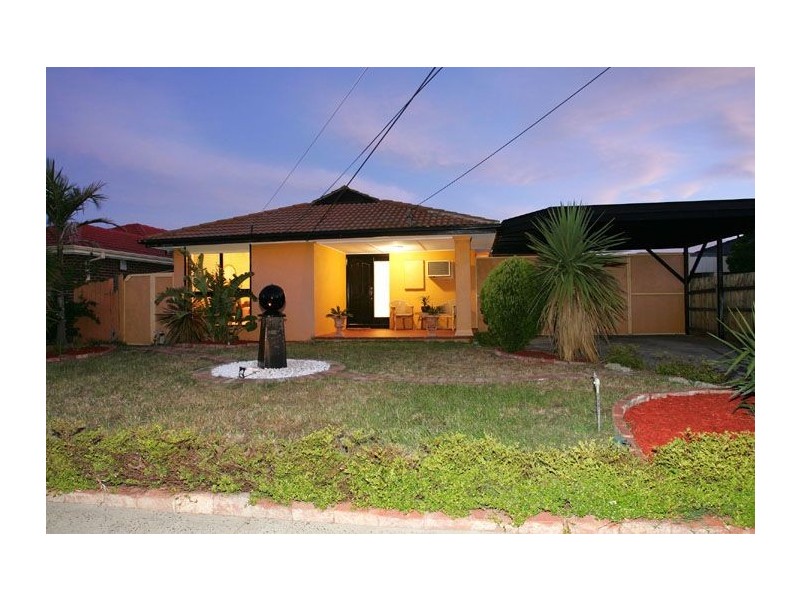 23 Samara Grove, Gladstone Park VIC 3043