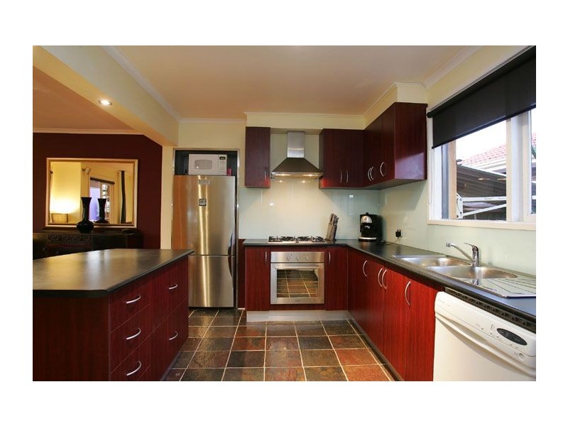 23 Samara Grove, Gladstone Park VIC 3043