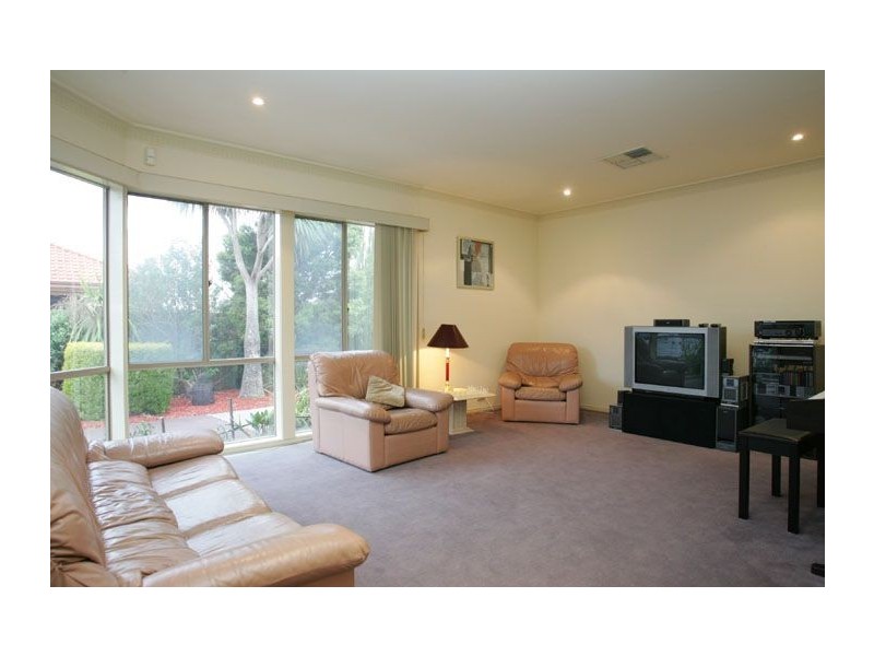10 Kirkham Drive, Greenvale VIC 3059