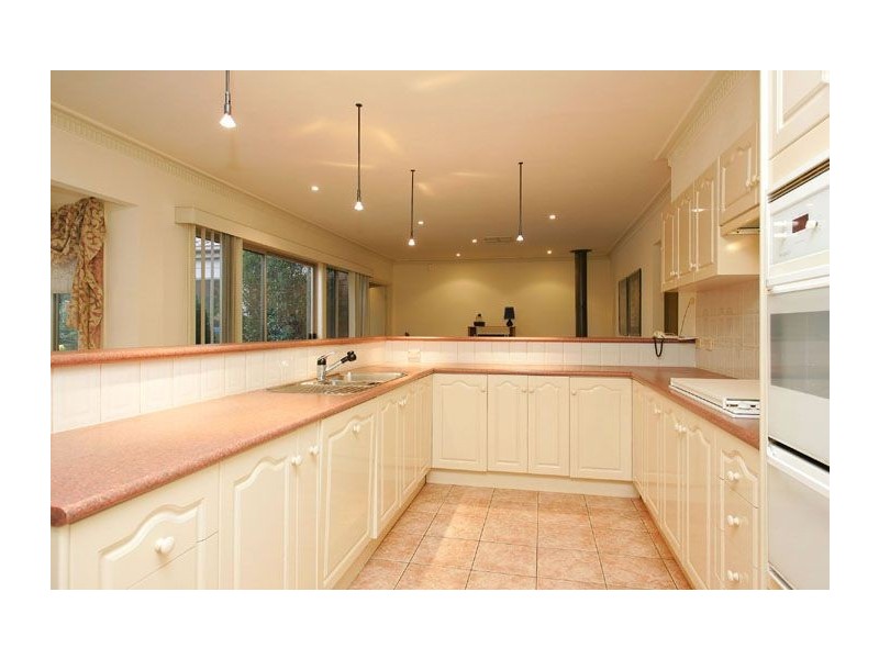 10 Kirkham Drive, Greenvale VIC 3059