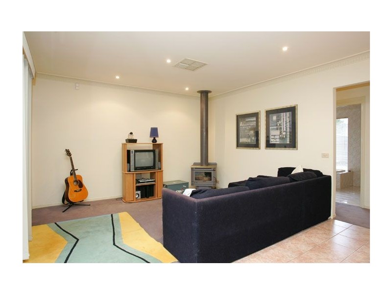 10 Kirkham Drive, Greenvale VIC 3059