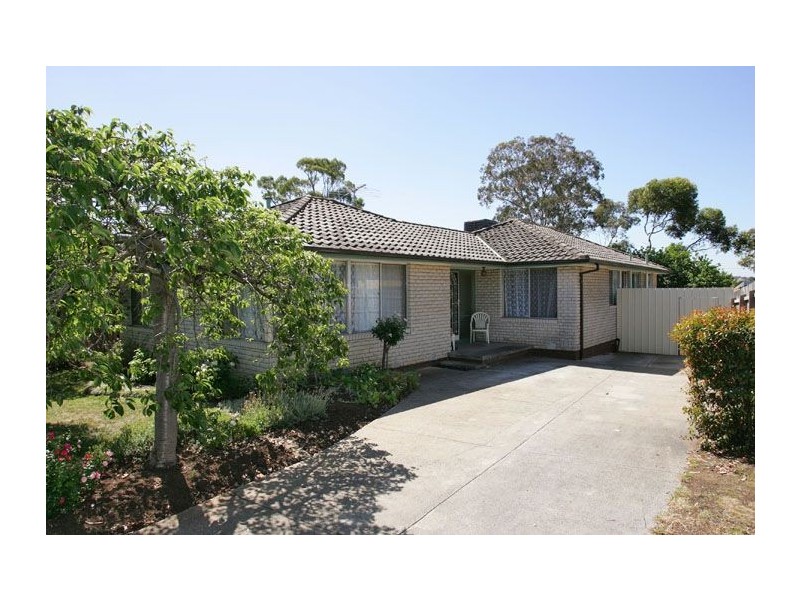 51 Snaefell Crescent, Gladstone Park VIC 3043