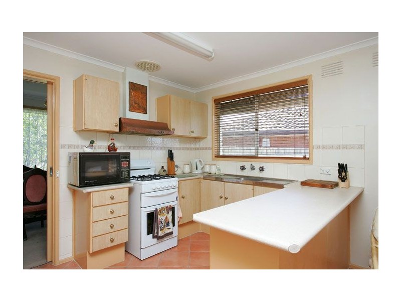 51 Snaefell Crescent, Gladstone Park VIC 3043