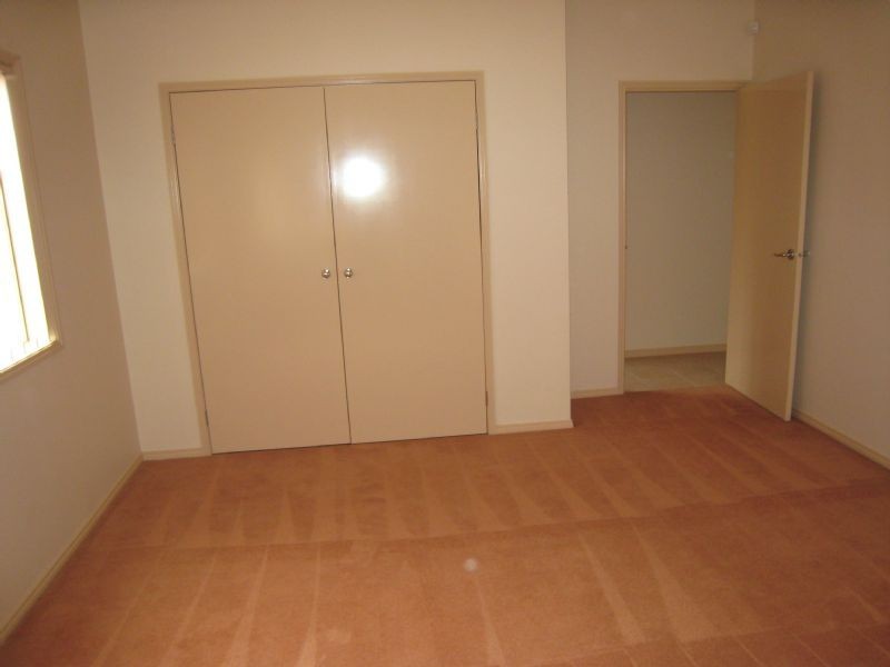 9 Hannah Pascoe Drive, Gowanbrae VIC 3043