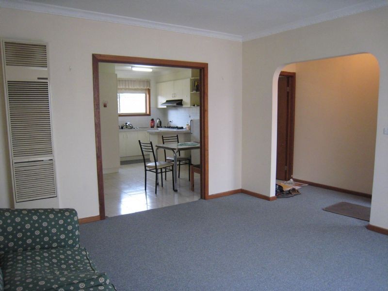 2/220 Wright Street, Westmeadows VIC 3049