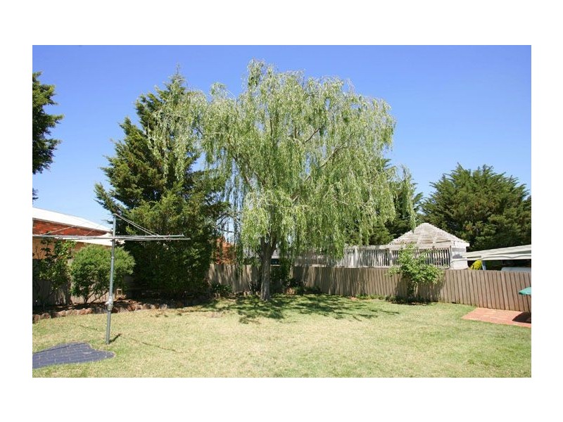 12 Haig Place, Attwood VIC 3049 the real estate agency Withdrawn