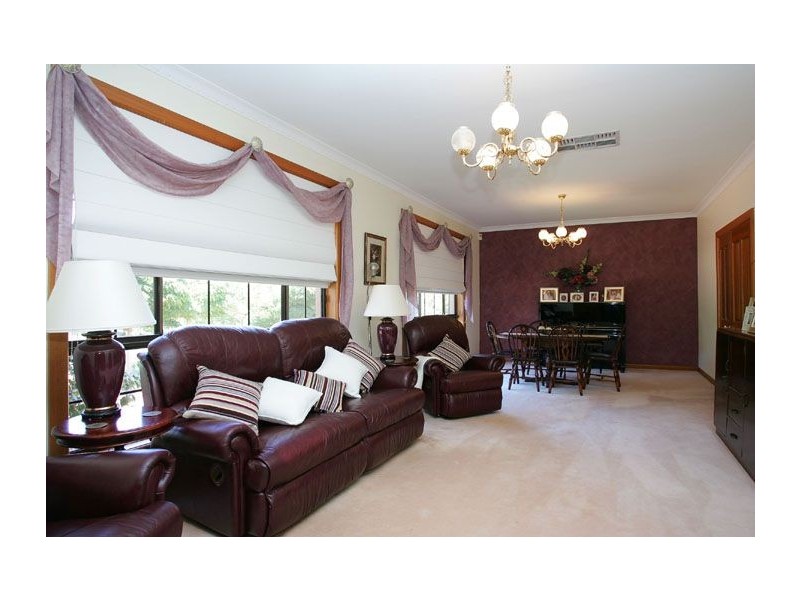 5 Cupar Place, Greenvale VIC 3059