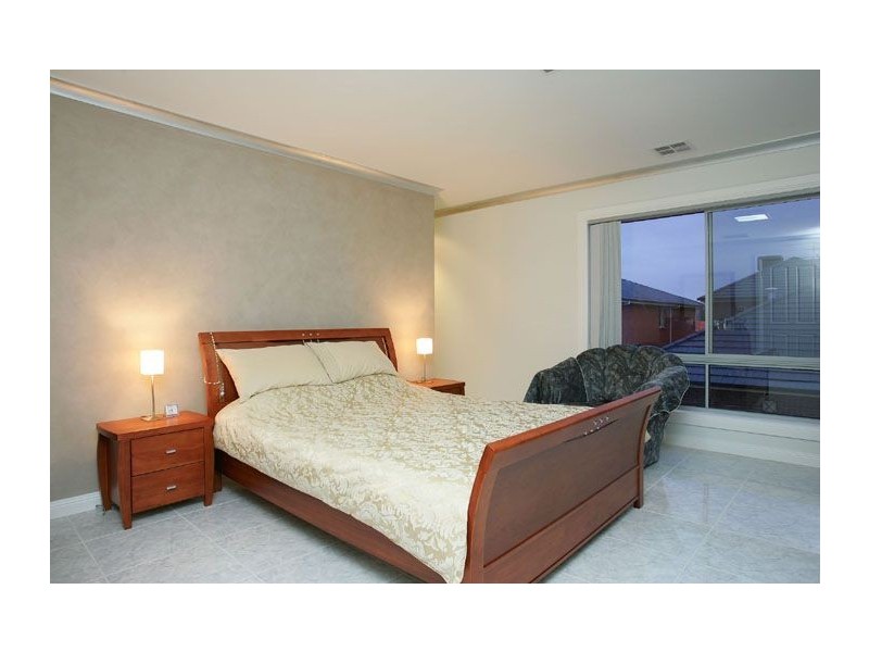 85 Rutherglen Crescent, Gowanbrae VIC 3043