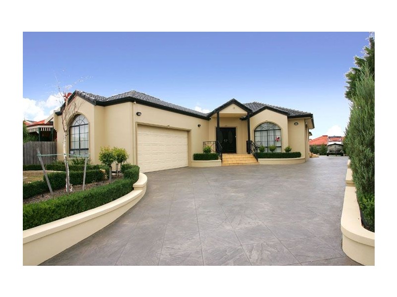 42 Aberdeen Avenue, Greenvale VIC 3059
