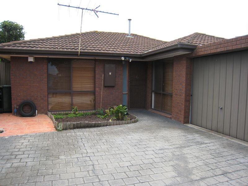 2/118 Morris Street, Sunshine VIC 3020