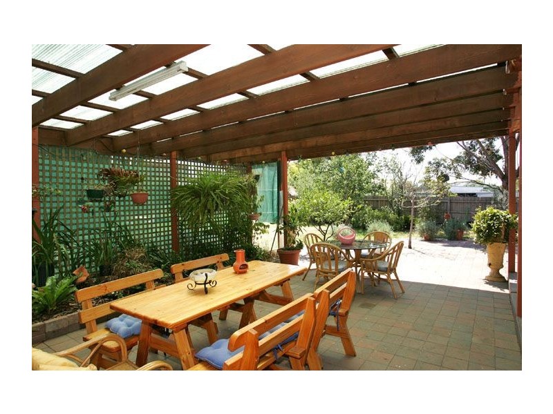 8 Kirby Close, Greenvale VIC 3059