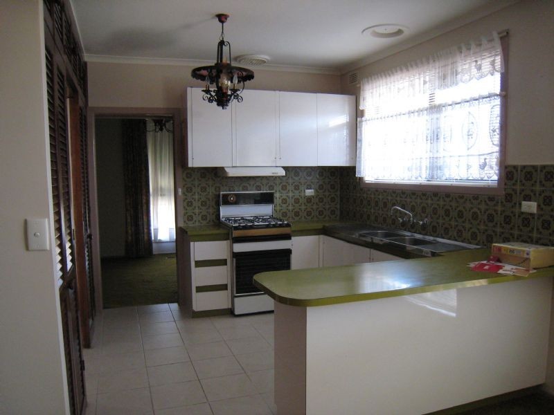 3 Bay Court, Gladstone Park VIC 3043