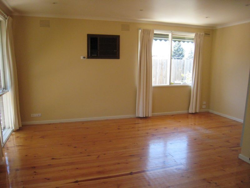 260 Carrick Drive, Gladstone Park VIC 3043