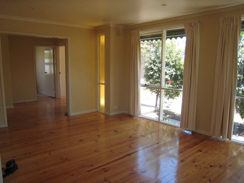 260 Carrick Drive, Gladstone Park VIC 3043