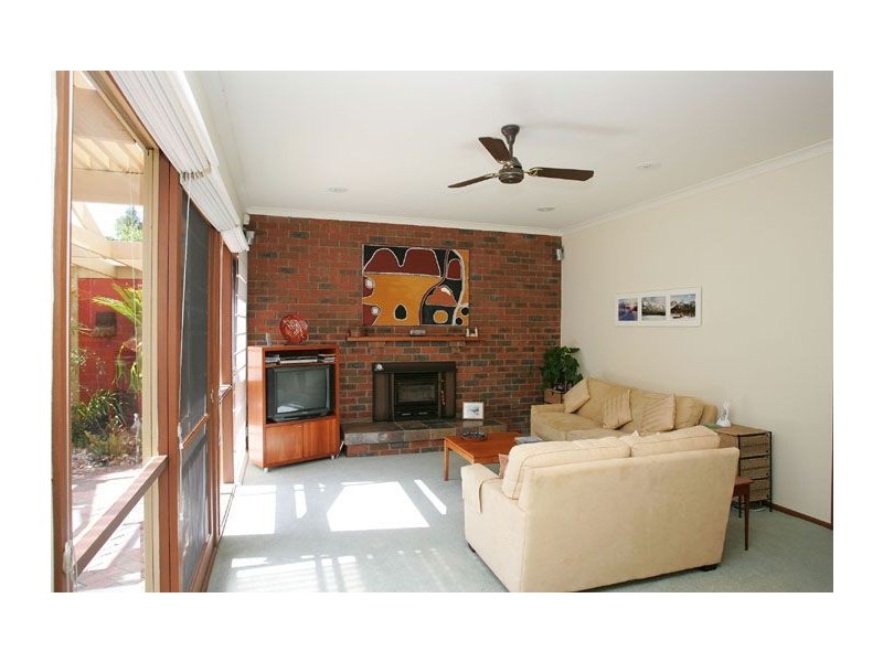 11 Berwick Place, Greenvale VIC 3059