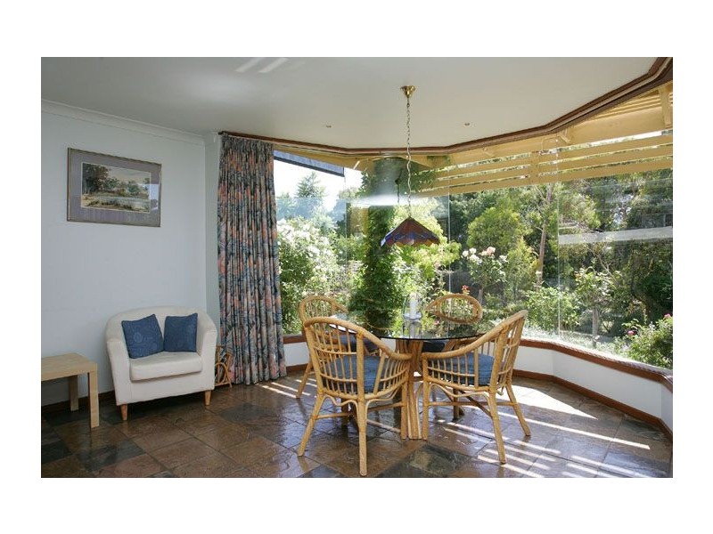 11 Berwick Place, Greenvale VIC 3059