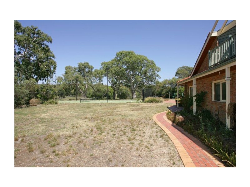 16 Queensferry Place, Greenvale VIC 3059