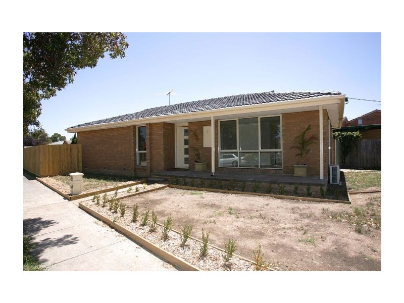 2 Londrew Court, Tullamarine VIC 3043