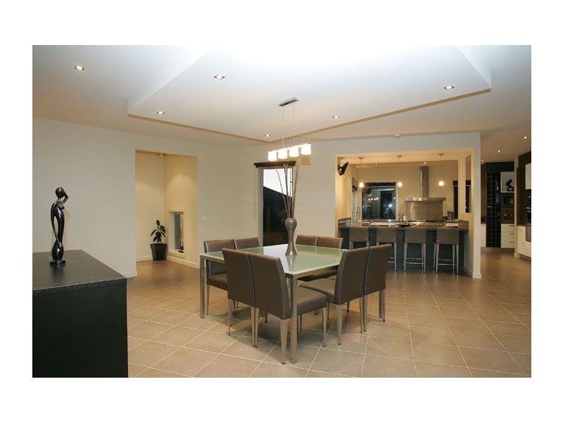 7 Bateman Street, Attwood VIC 3049