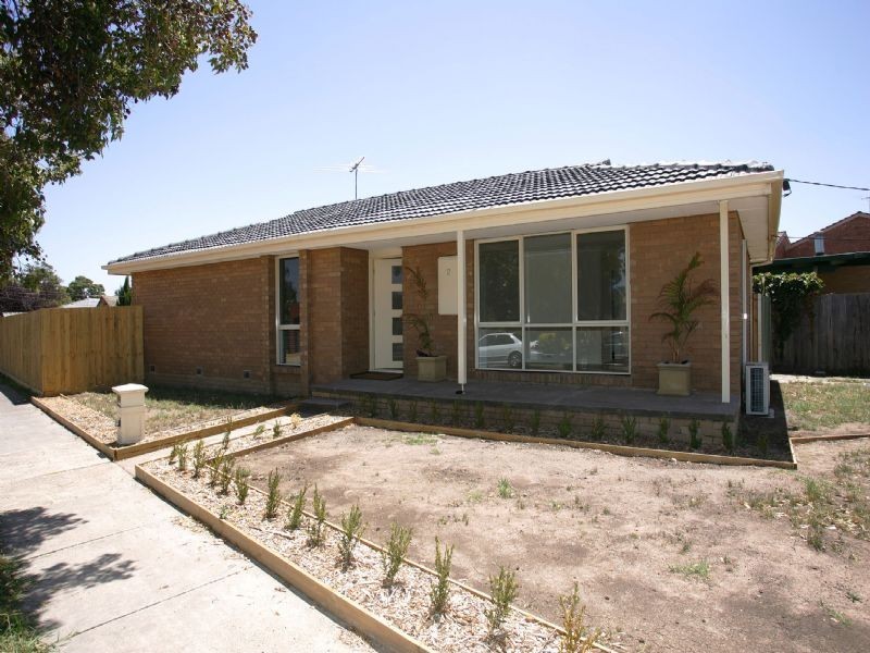 2 Londrew Court, Tullamarine VIC 3043