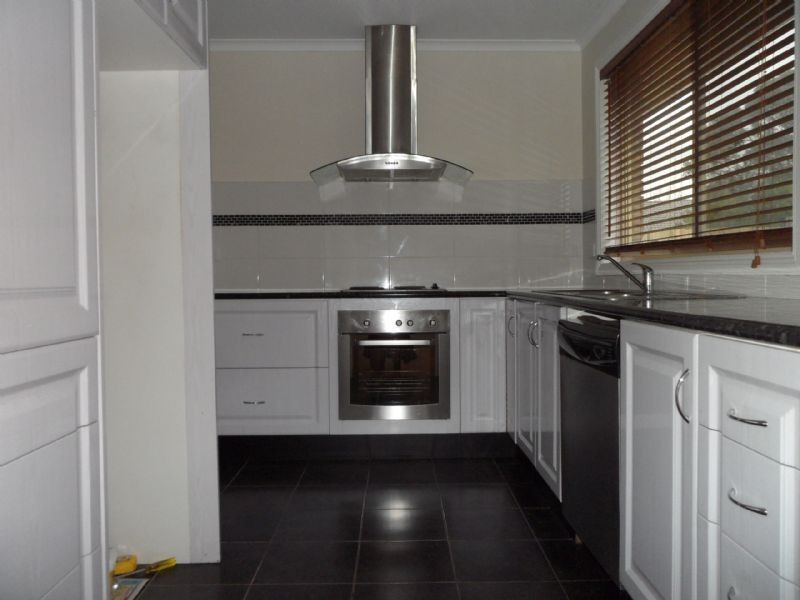 2 Londrew Court, Tullamarine VIC 3043