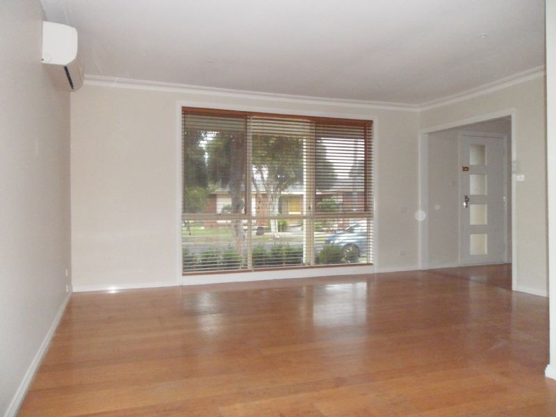 2 Londrew Court, Tullamarine VIC 3043