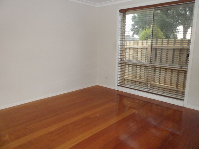 2 Londrew Court, Tullamarine VIC 3043