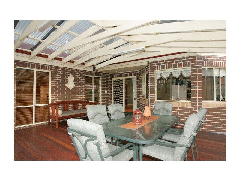 66 Alanbrae Terrace, Attwood VIC 3049