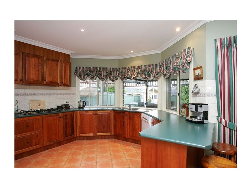 66 Alanbrae Terrace, Attwood VIC 3049