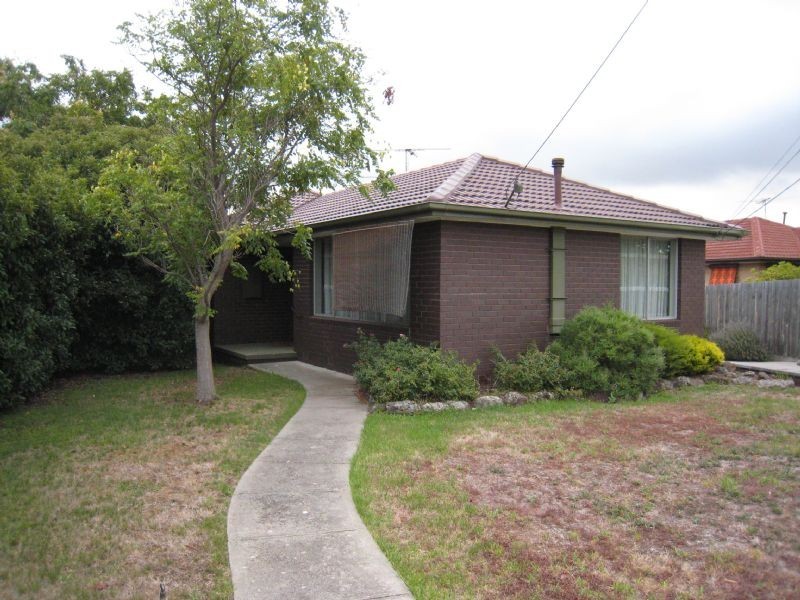 5 Mayfair Close, Gladstone Park VIC 3043