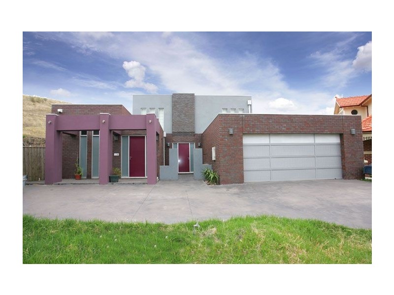 4 Thistle Brook, Gowanbrae VIC 3043