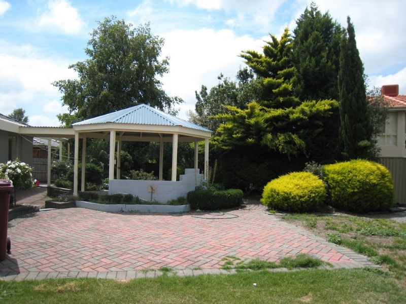 18 Lochmaben Court, Greenvale VIC 3059