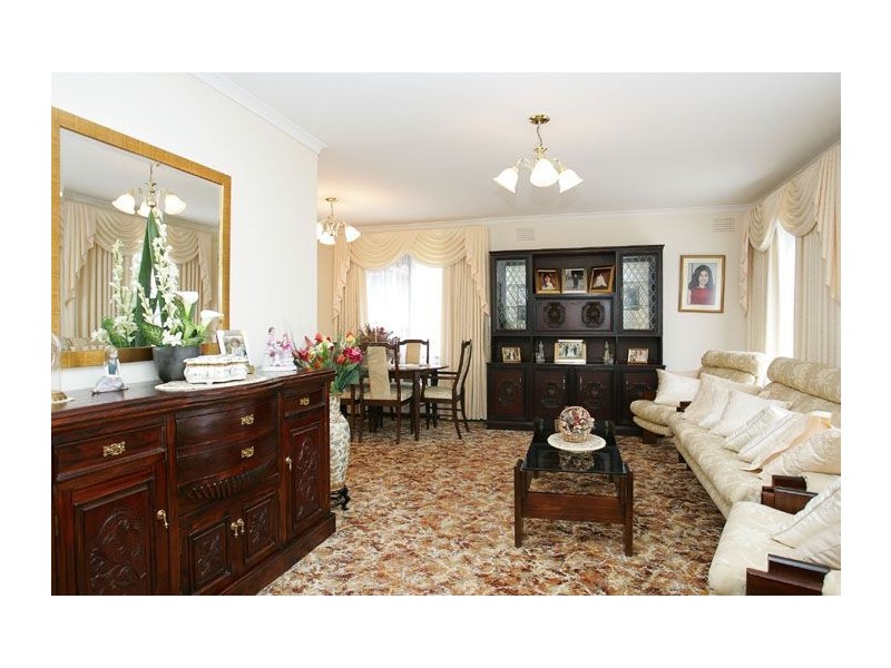 3 Adam Court, Gladstone Park VIC 3043