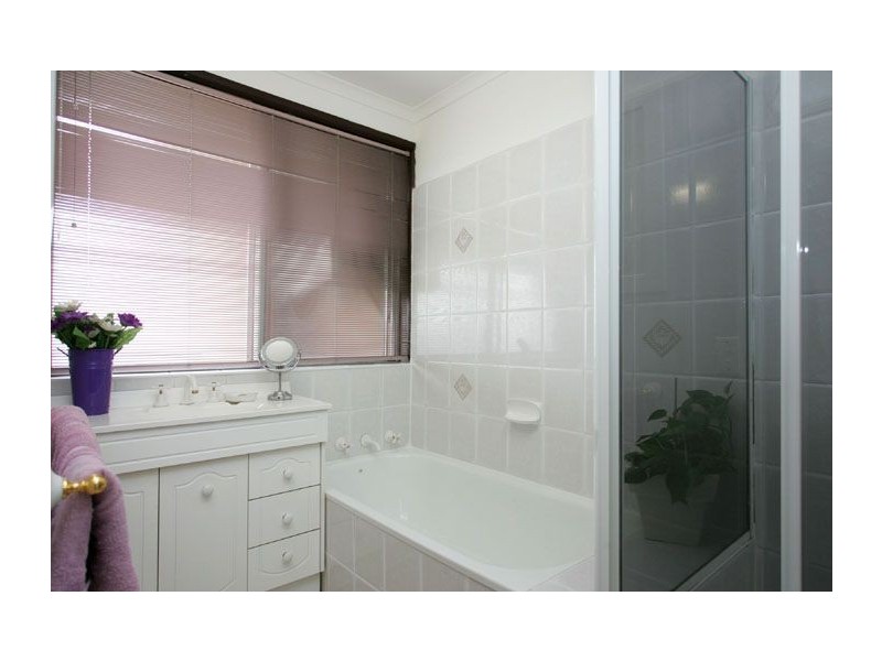 3 Adam Court, Gladstone Park VIC 3043