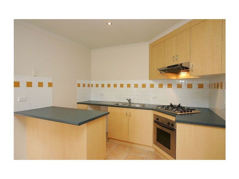 2/49 Waratah Avenue, Tullamarine VIC 3043