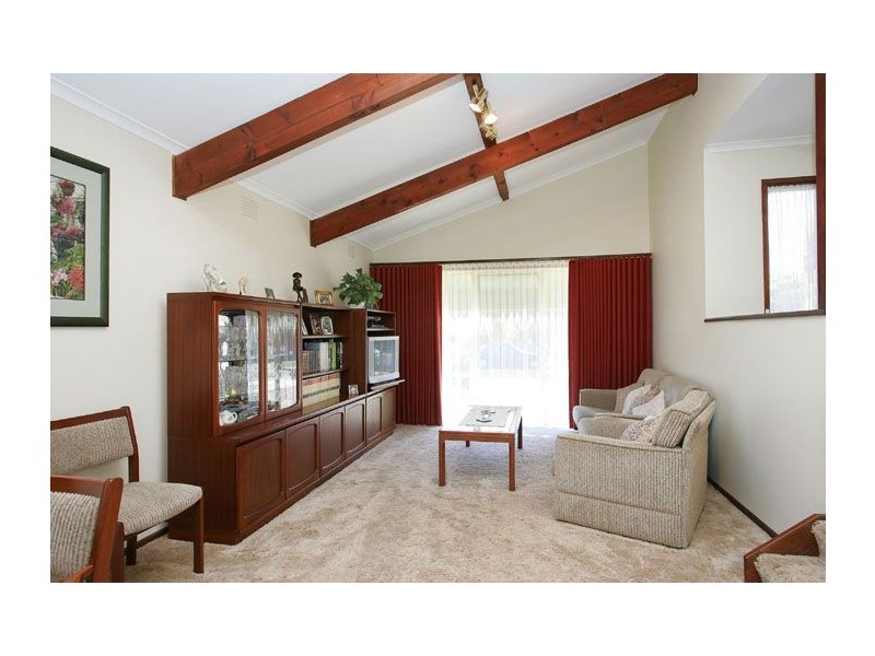 22 Cassandra Drive, Gladstone Park VIC 3043