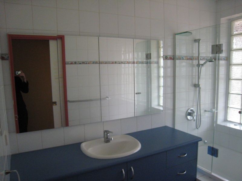 28 Rylandes Drive, Gladstone Park VIC 3043