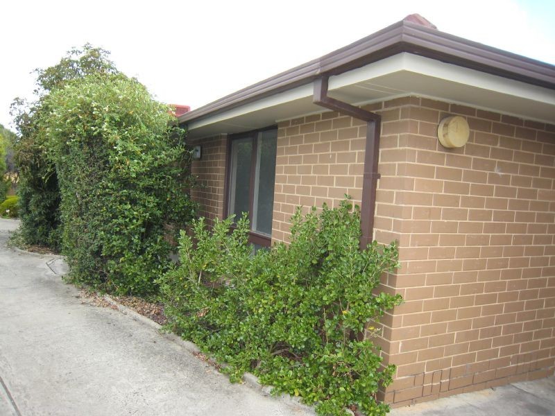 2/2A Sycamore Avenue, Tullamarine VIC 3043
