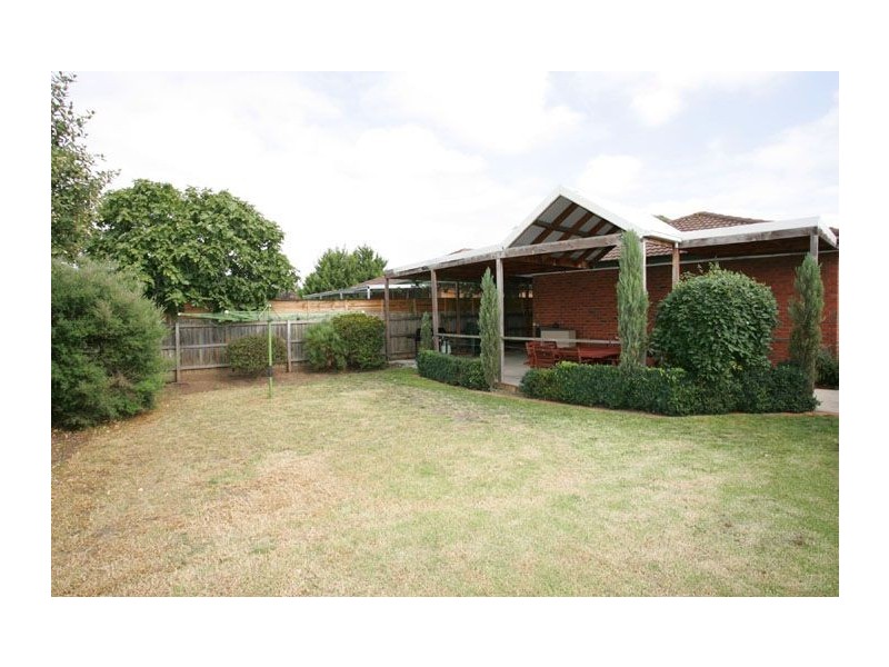 9 Finningley Drive, Tullamarine VIC 3043