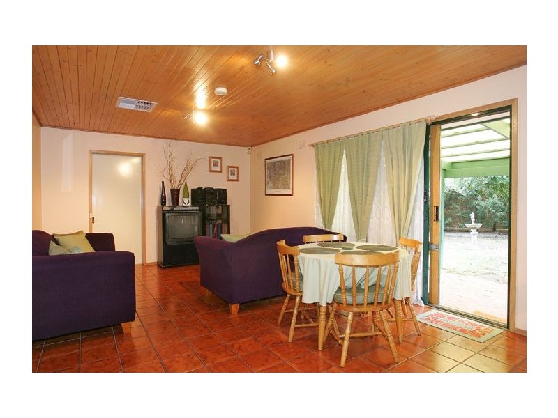 20 Carlinga Court, Gladstone Park VIC 3043