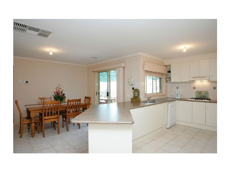 14 Maclaren Court, Greenvale VIC 3059