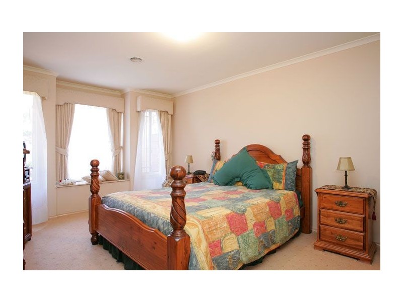 14 Maclaren Court, Greenvale VIC 3059