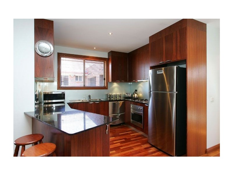 2/21 Waratah Avenue, Tullamarine VIC 3043