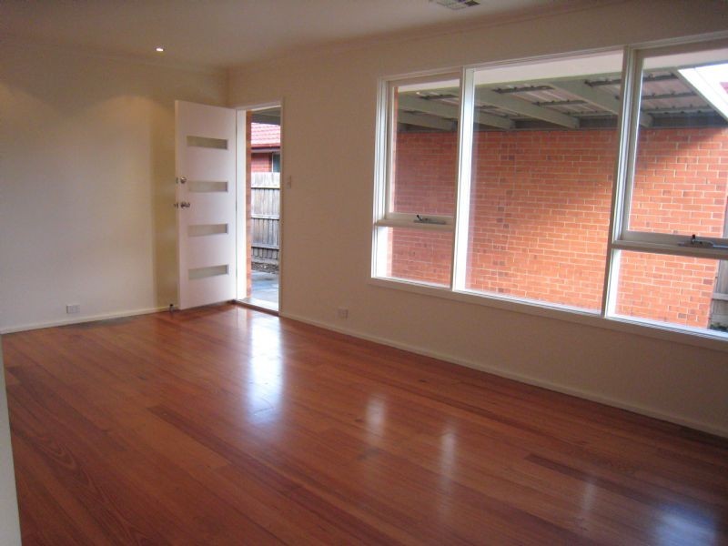 24 Micheline Avenue, Tullamarine VIC 3043