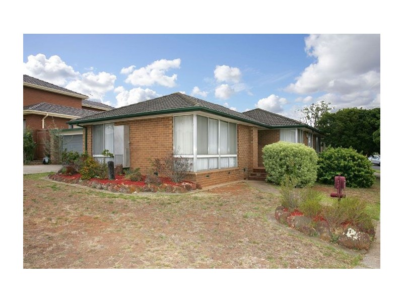 27 North Circular Road, Gladstone Park VIC 3043