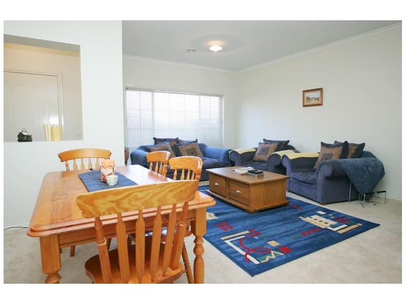 25 The Crest, Attwood VIC 3049