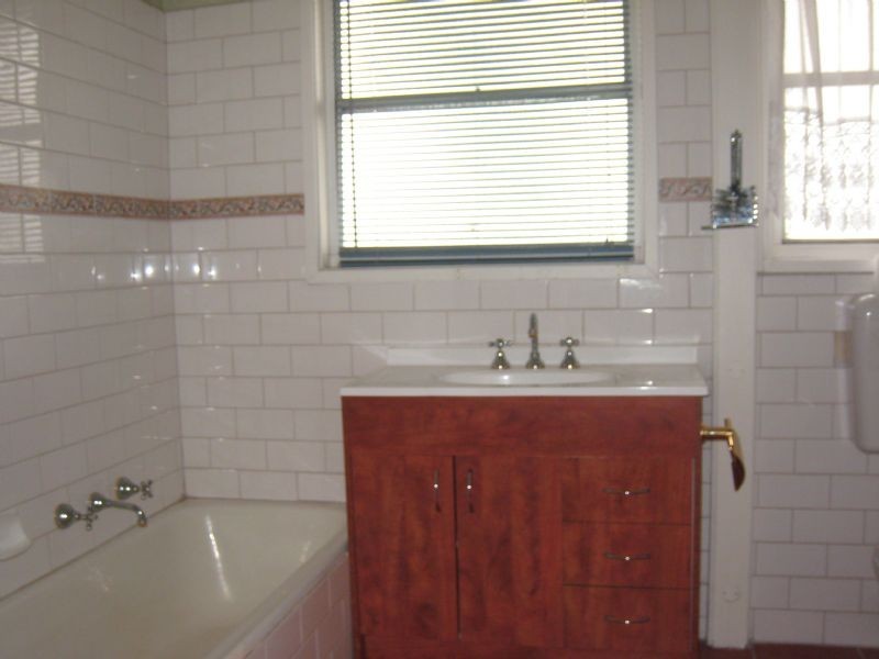 8 Crosby Close, Gladstone Park VIC 3043