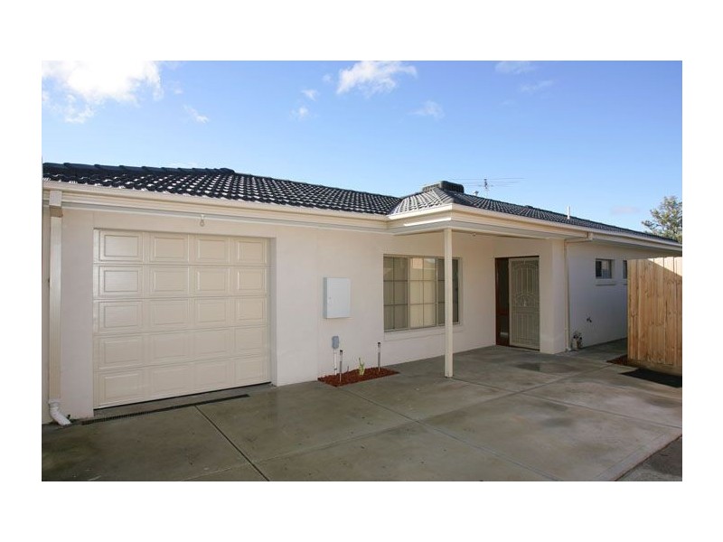 2/46 Waratah Avenue, Tullamarine VIC 3043