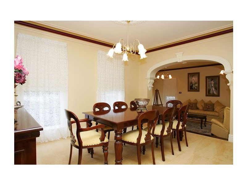 4 Chadwick Lane, Attwood VIC 3049