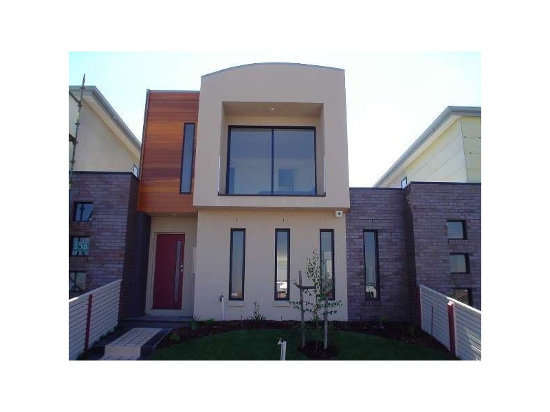 23 Orlando Drive, Roxburgh Park VIC 3064